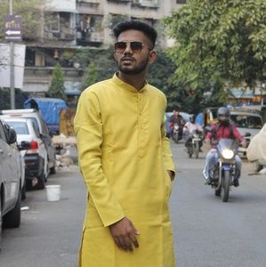 Meet your Posher, Akash